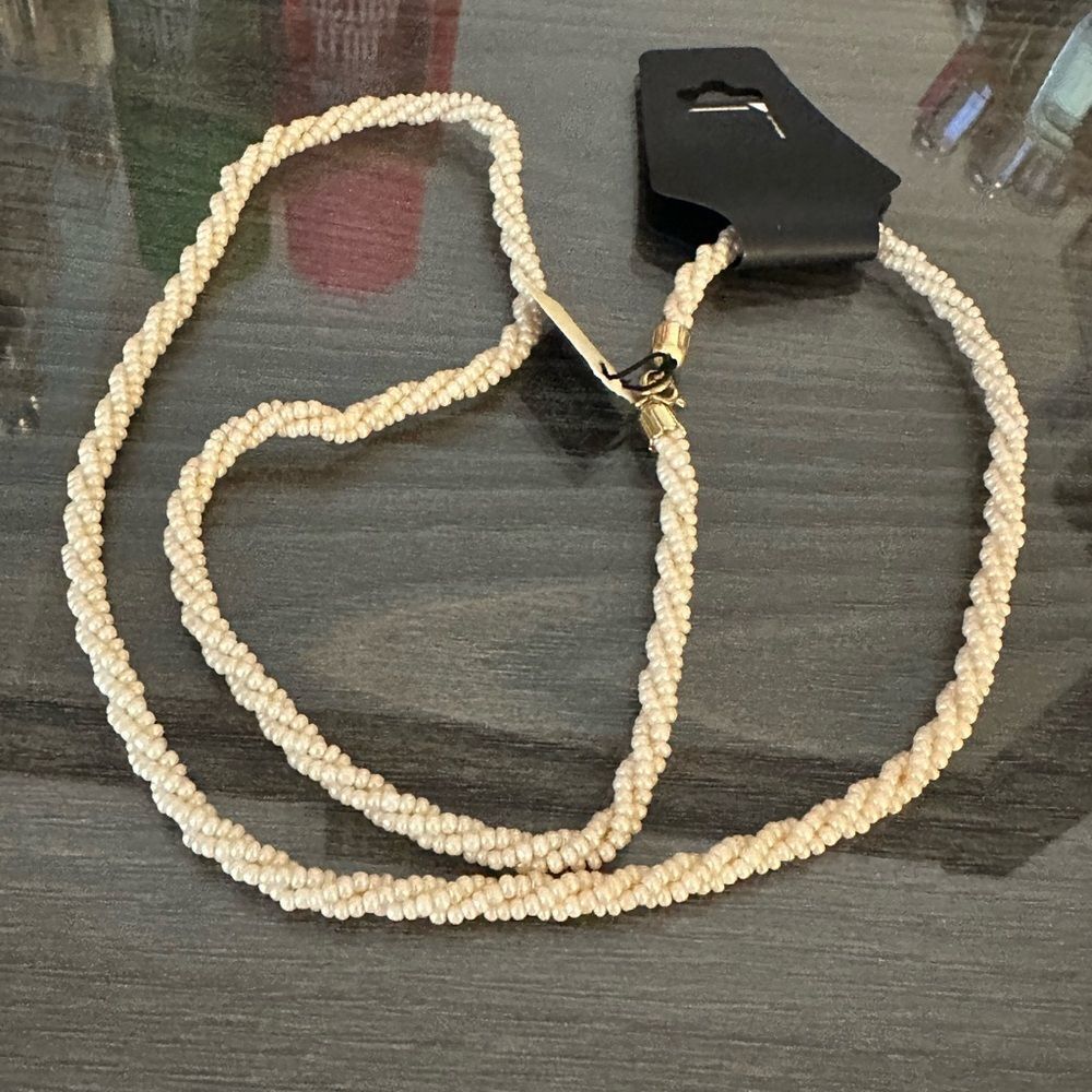 Elegant Cream Bohemian Glass Beaded Necklace